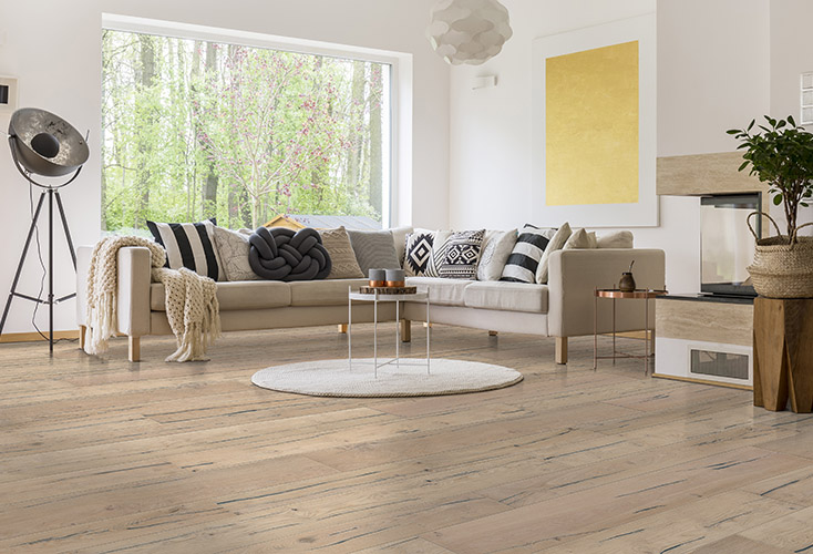 Why to choose wood flooring vs laminate flooring