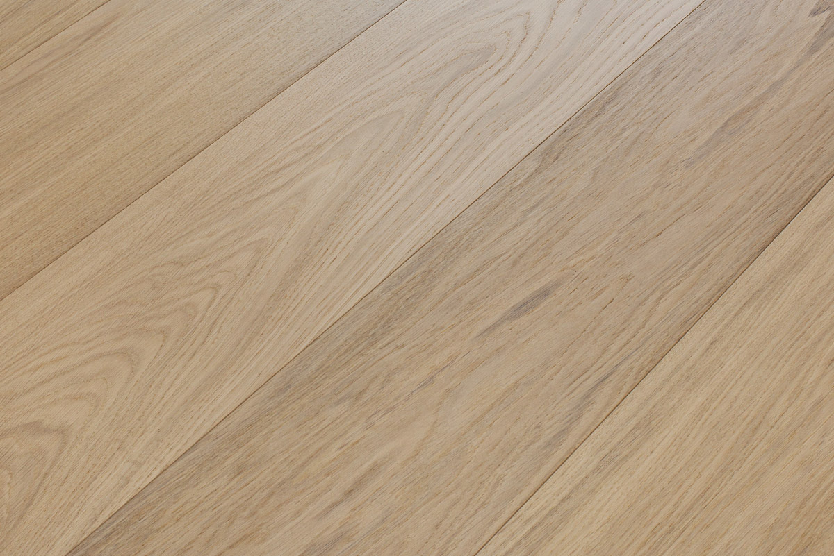 How to avoid scratches on wooden floors